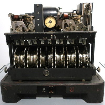 152
